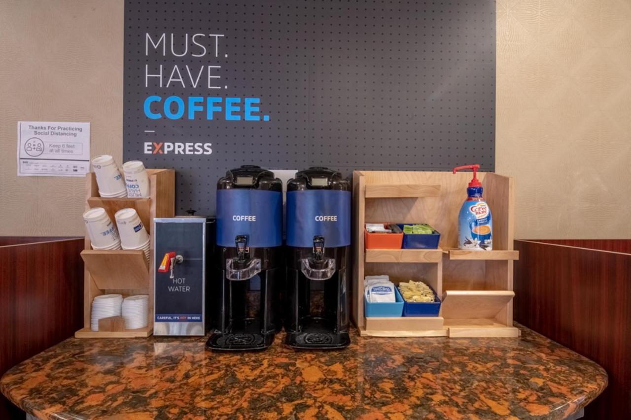 Holiday Inn Express Hotel & Suites Pittsburgh Airport By Ihg Robinson Township Eksteriør bilde