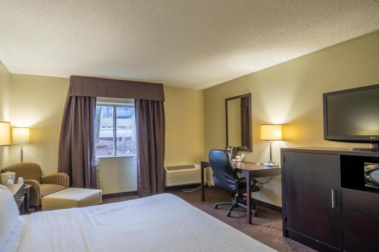Holiday Inn Express Hotel & Suites Pittsburgh Airport By Ihg Robinson Township Eksteriør bilde