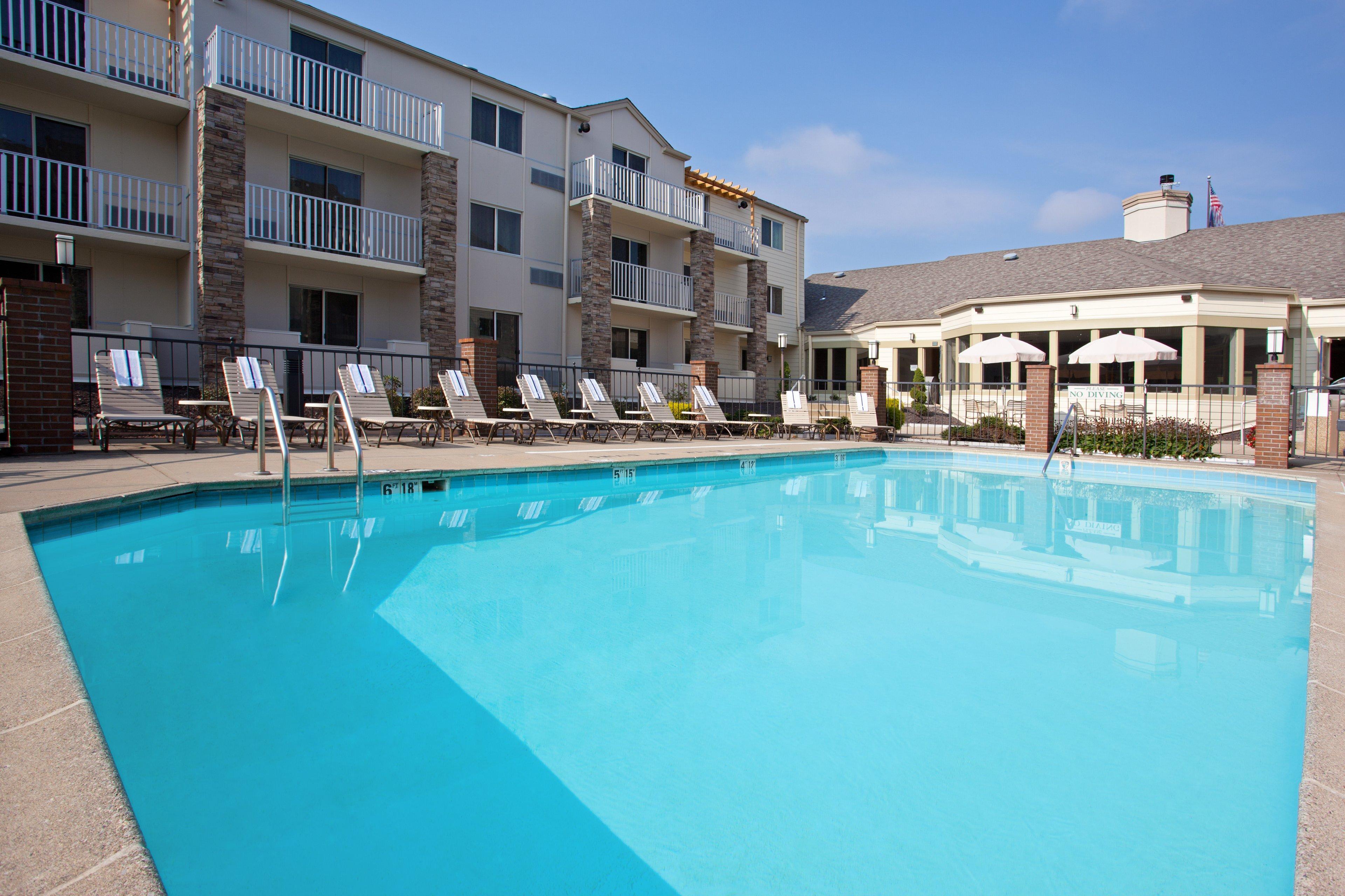 Holiday Inn Express Hotel & Suites Pittsburgh Airport By Ihg Robinson Township Eksteriør bilde